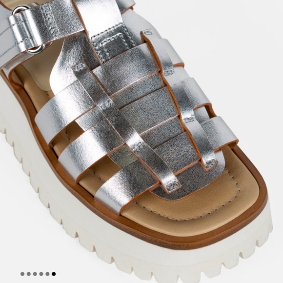 Labucq Boomer SILVER Sandal - Picture 12 of 15